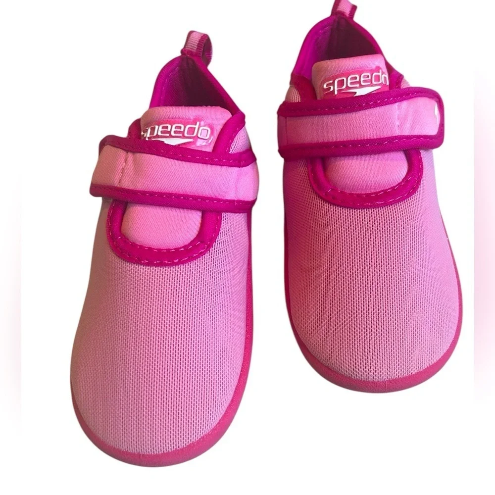Speedo Surfwalker Pink Water Shoes, Kids Size L (9-10)